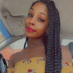 Meet your Posher, Arianna